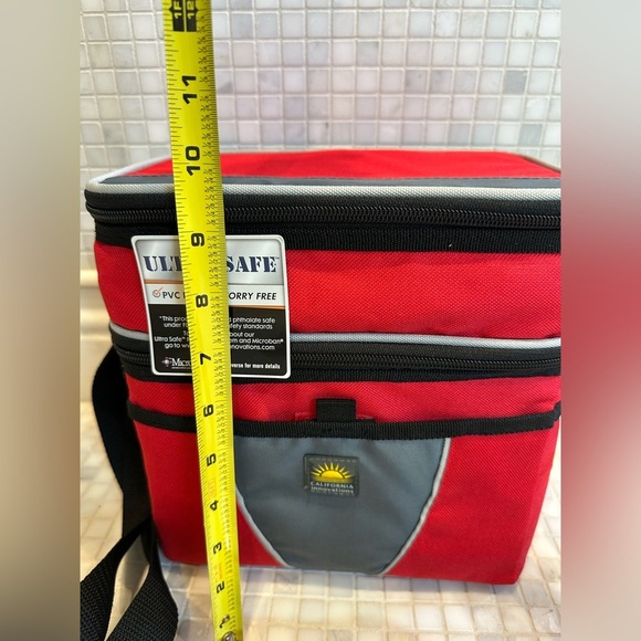 NWT California Innovations Two Level Red and Gray Cooler with - Picture 11 of 11